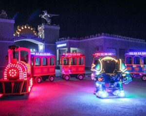 Beston Trackless Train and Robot Rides in Uzbekistan