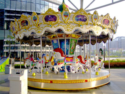 merry-go-round-01