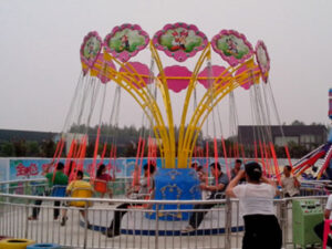 smaill flying chair ride for sale 01