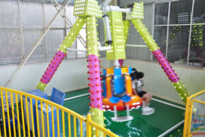 small big pendulum ride for sale 03