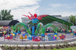 Rotary Octopus Rides In Moldova