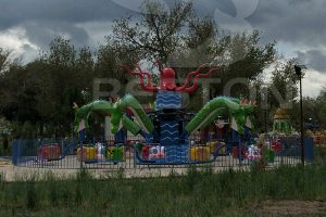 Rotary Octopus Rides In Uzbekistan