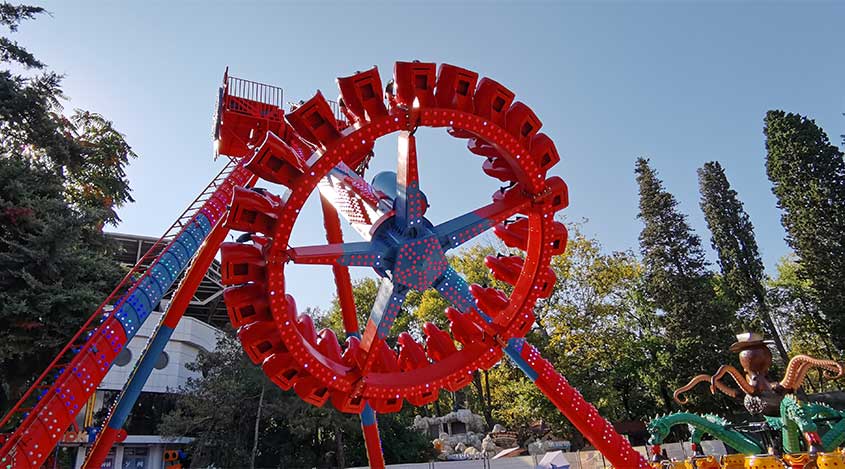 Beston big pendulum rides in Russia