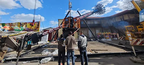 BestonRides pendulum ride in Russia (4)
