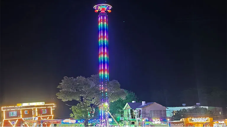 BestonRides drop tower rides installed in Russia (2)